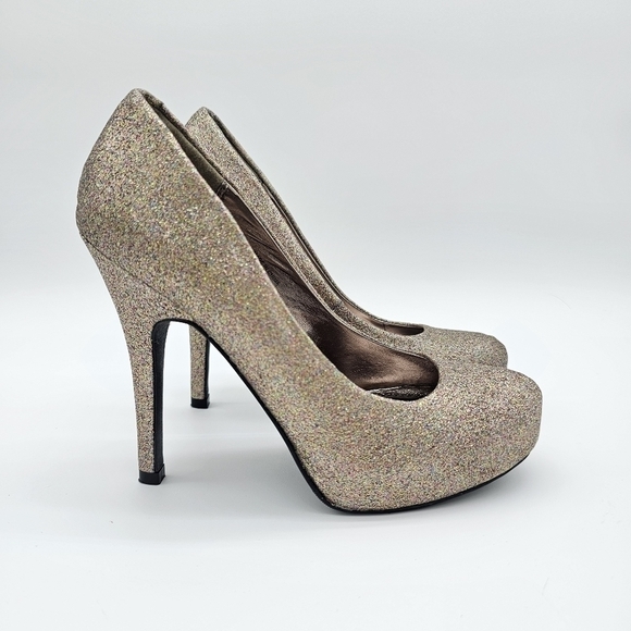 Le Chateau Women's Gold/Champagne Muti Color Glitter, Round toe Heels, New - Picture 3 of 14